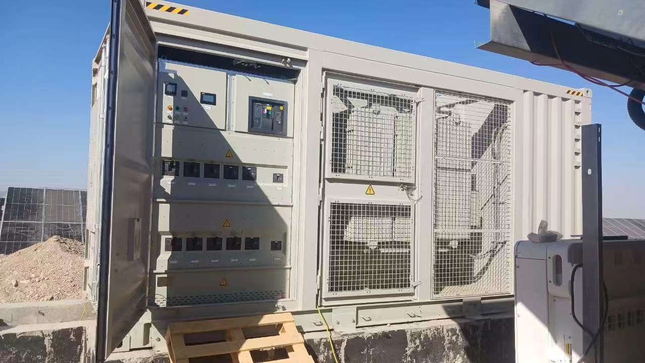صندوق محول الطاقة الكهروضوئية